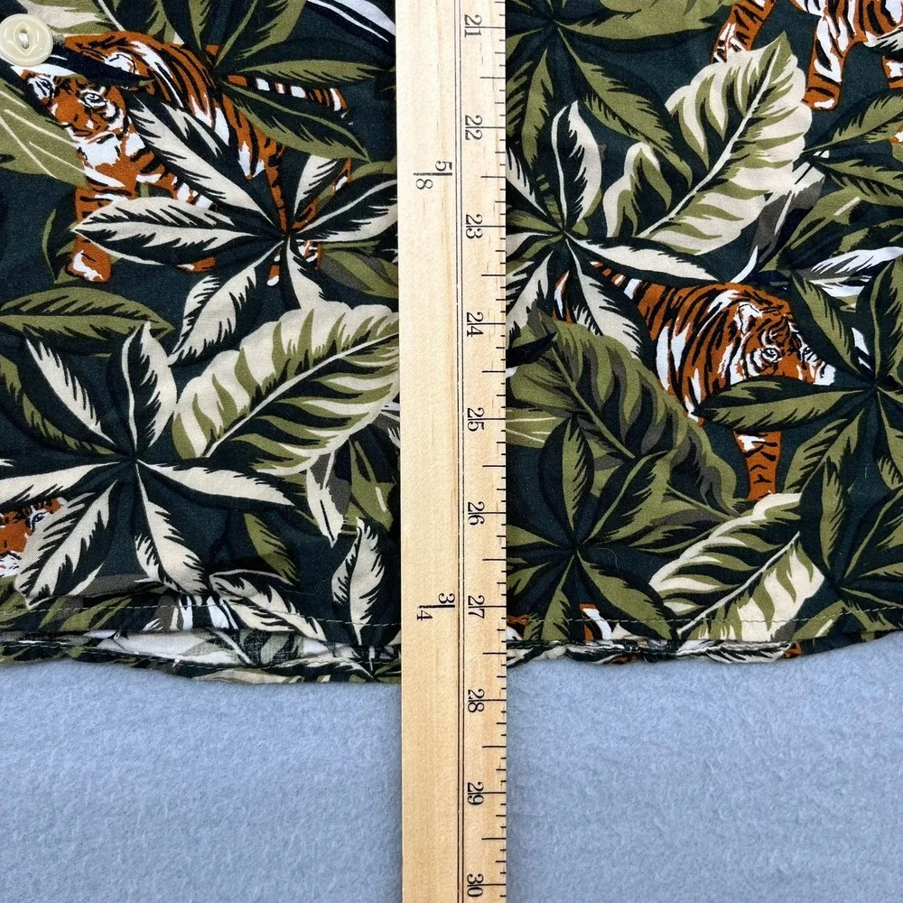Banana Republic Mens Tiger Tropical Leaf Print Rayon Short Sleeve Shirt‎ Green L